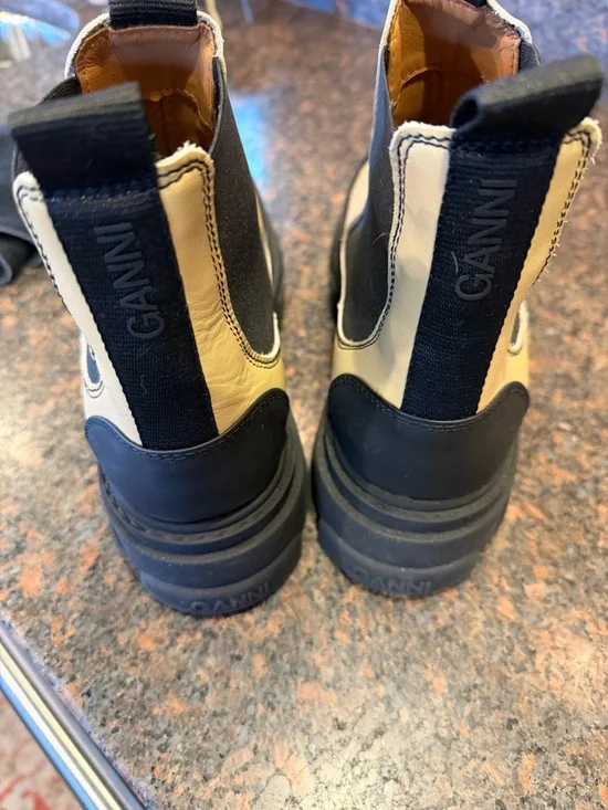 Ganni Two-Tone Black and Cream Chelsea Ankle Boots - Picture 3 of 5